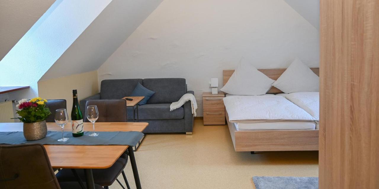 Ferienappartements Intour Ockfen Екстер'єр фото