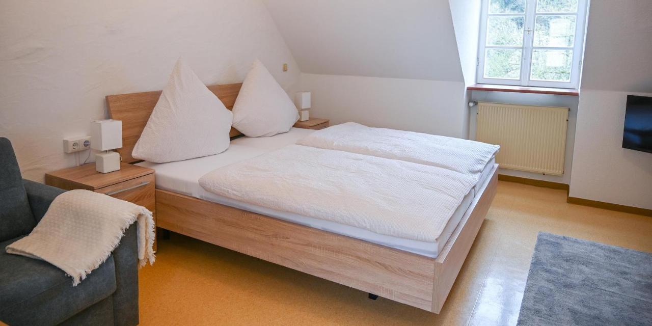 Ferienappartements Intour Ockfen Екстер'єр фото