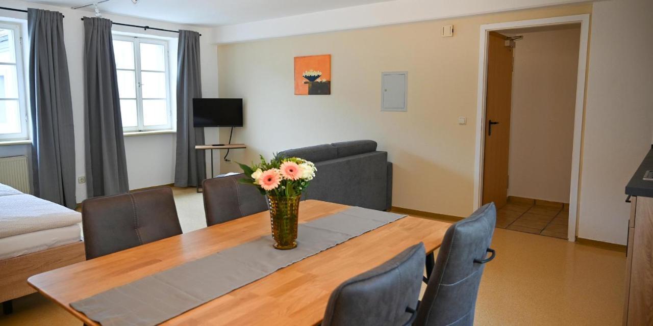 Ferienappartements Intour Ockfen Екстер'єр фото