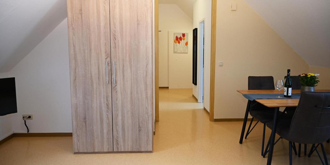Ferienappartements Intour Ockfen Екстер'єр фото